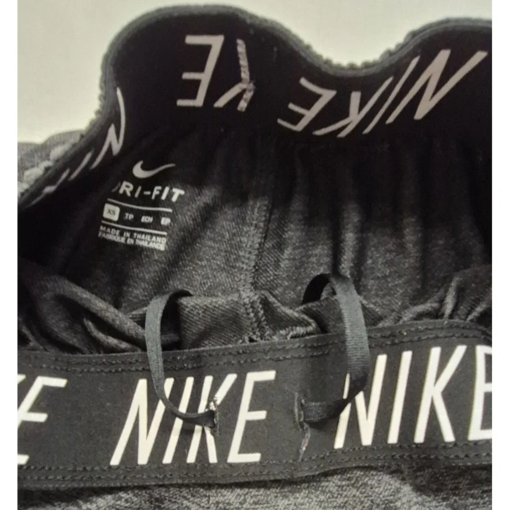 Nike Dri-fit women's dark gray running/exercise shorts drawstring XS workout‎